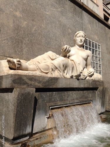 Instant Collection: fontana fontana
