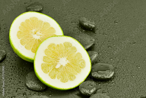 Photo: Grejpfrut z kamieniami do spa Grejpfrut z kamieniami do spa