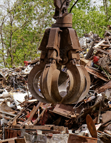 Photo: scrap metal grapple scrap metal grapple