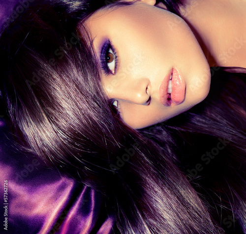 Photo: Beauty Girl. Glamour Fashion Woman Portrait Beauty Girl. Glamour Fashion Woman Portrait
