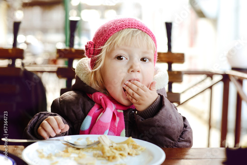 Photo: baby in outdoor cafe baby in outdoor cafe