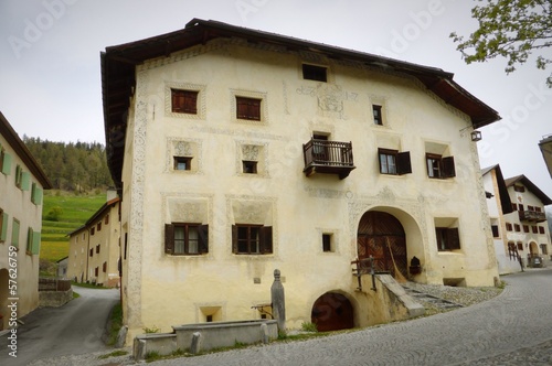 Instant Collection: Guarda das Schellenurslidorf Guarda das Schellenurslidorf