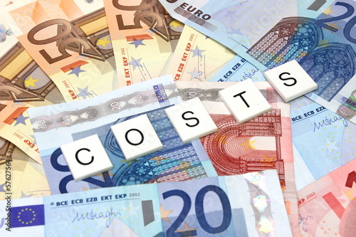 Photo: euro con slogan euro con slogan