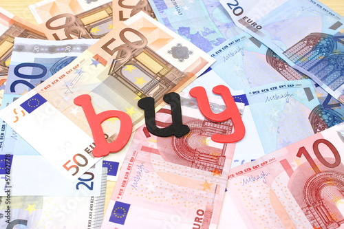 Photo: euro con slogan euro con slogan