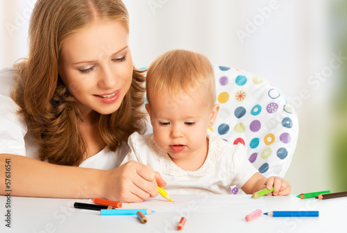 Photo: Mother and baby draw color pencil Mother and baby draw color pencil