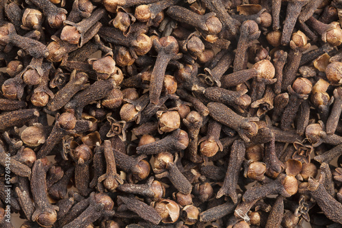 Photo: cloves cloves
