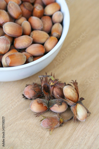 Photo: ciotola di nocciole ciotola di nocciole