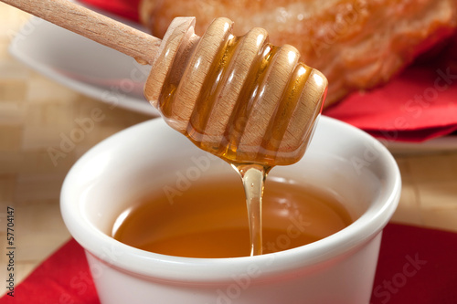 Photo: Bowl of honey Bowl of honey