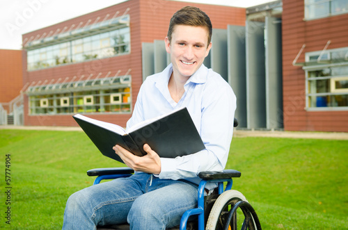 Photo: student auf dem campus student auf dem campus