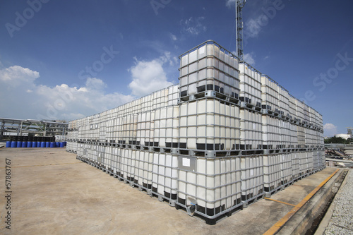 Photo: Plastic chemical tank Plastic chemical tank