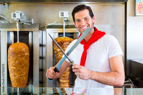 Photo: Kebab - heißer Döner mit frischen Zutaten Kebab - heißer Döner mit frischen Zutaten