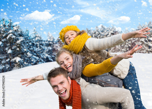Photo: winterfamilie winterfamilie