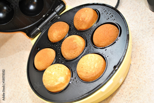 Photo: Round Cake Balls Baking Round Cake Balls Baking