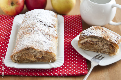 Photo: Apfelstrudel Apfelstrudel