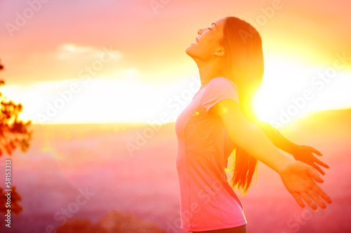 Photo: Free happy woman enjoying nature sunset Free happy woman enjoying nature sunset