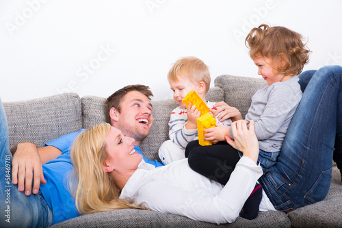 Photo: zu hause auf der couch zu hause auf der couch