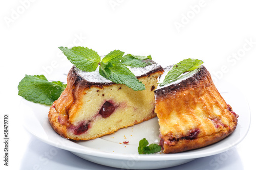 Photo: cheese muffins with berry filling cheese muffins with berry filling