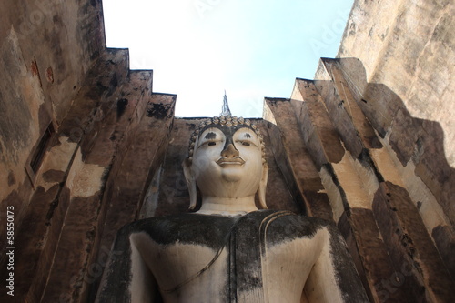 Photo: Phra Achana in Wat Si Chum at Sukhothai Historical park Phra Achana in Wat Si Chum at Sukhothai Historical park