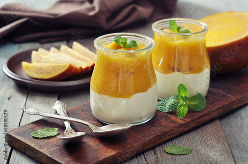 Photo: Yogurt with mango Yogurt with mango