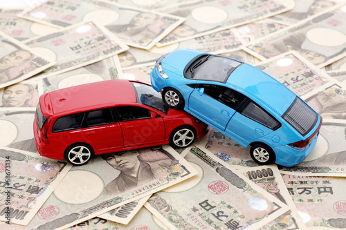 Photo: 一万円とミニカー 一万円とミニカー
