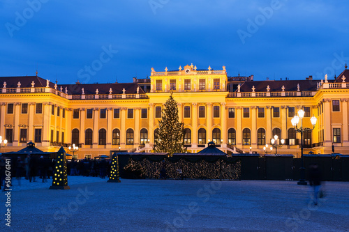 Photo: Schönbrunn Wien - Weihnachtsmarkt Schönbrunn Wien - Weihnachtsmarkt