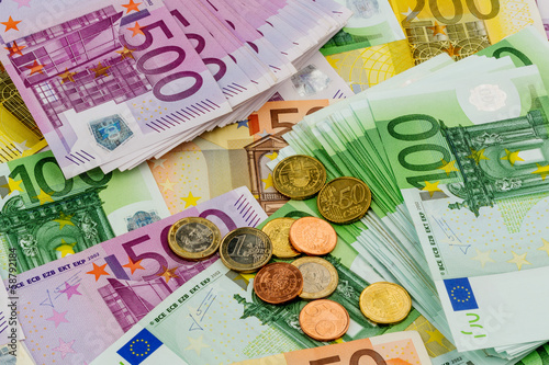 Photo: Viele verschiedene Euro-Geldscheine Viele verschiedene Euro-Geldscheine