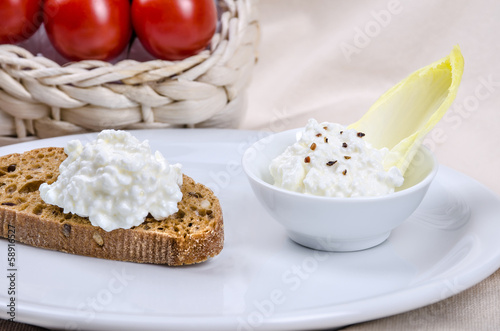 Photo: Arrangement Brot und Frischkäse 7 Arrangement Brot und Frischkäse 7