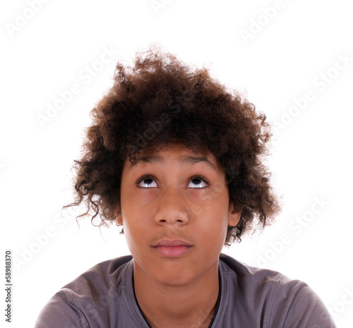 Photo: Junge denkt nach Junge denkt nach