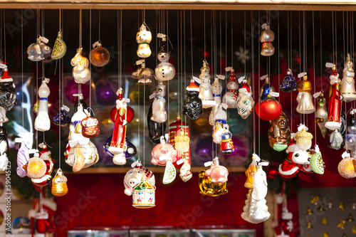 Photo: Christmas market at Rathausplatz, Vienna, Austria Christmas market at Rathausplatz, Vienna, Austria