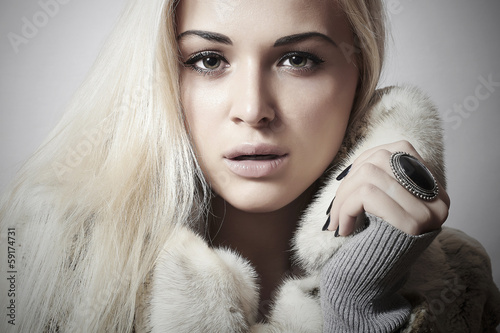 Photo: Beauty blond Model Girl in Mink Fur Coat.Beautiful Woman Beauty blond Model Girl in Mink Fur Coat.Beautiful Woman