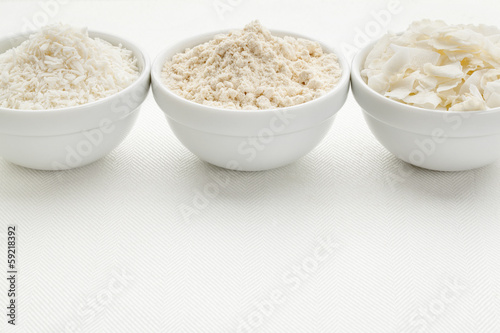 Photo: coconut flour and flakes coconut flour and flakes