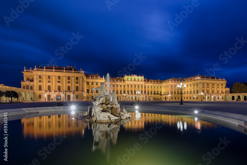 Photo: Schloss Schönbrunn Wien beleuchtet Schloss Schönbrunn Wien beleuchtet