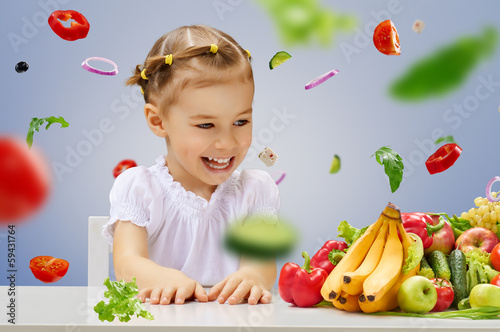 Photo: eating fresh fruit eating fresh fruit