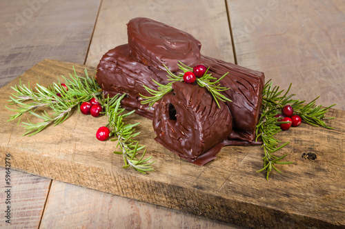 Photo: Chocolate Yule log with cranberries Chocolate Yule log with cranberries