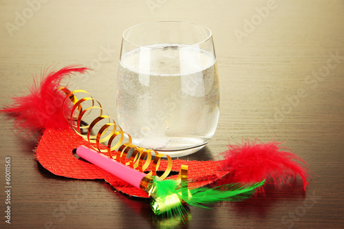 Photo: Glass with efervescent tablet in water with bubbles Glass with efervescent tablet in water with bubbles