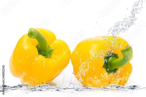 Photo: peperoni gialli splash peperoni gialli splash