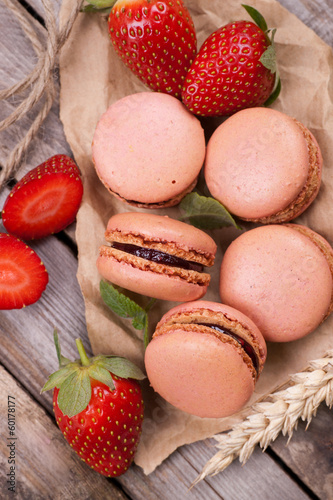 Photo: Macarons, Erdbeeren Macarons, Erdbeeren
