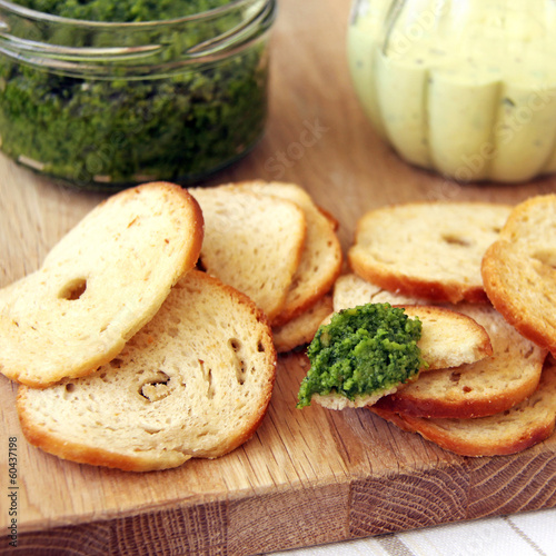 Photo: bärlauch pesto und mayonnaise bärlauch pesto und mayonnaise