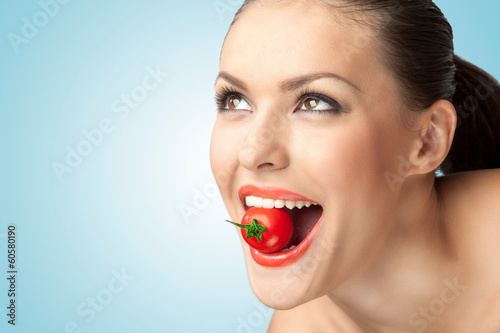 Photo: Sexy bite. Sexy bite.