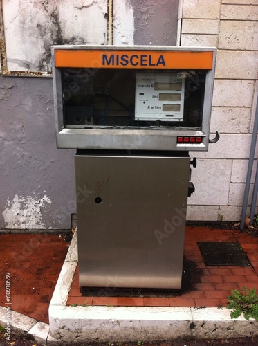 Instant Collection: pompa benzina pompa benzina