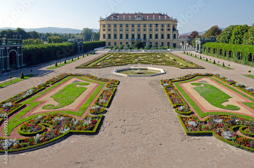 Photo: garden of Schonbrunn Palace garden of Schonbrunn Palace