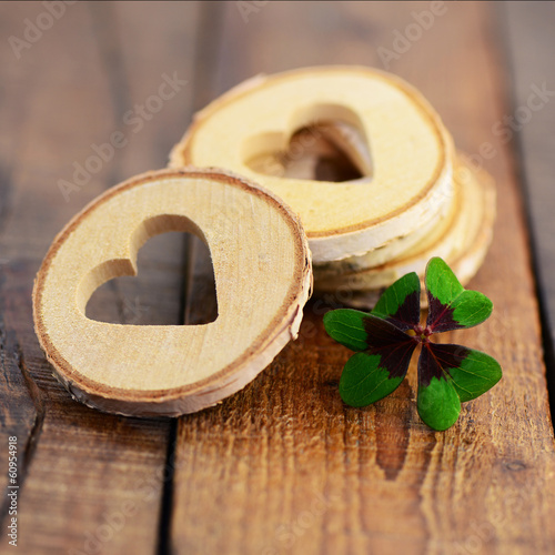 Photo: Herzen mit Kleeblatt Herzen mit Kleeblatt