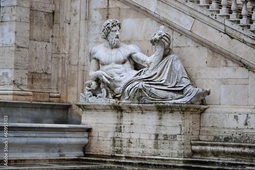 Photo: Statua Statua