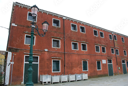 Photo: terracotta farbenes haus in italien terracotta farbenes haus in italien
