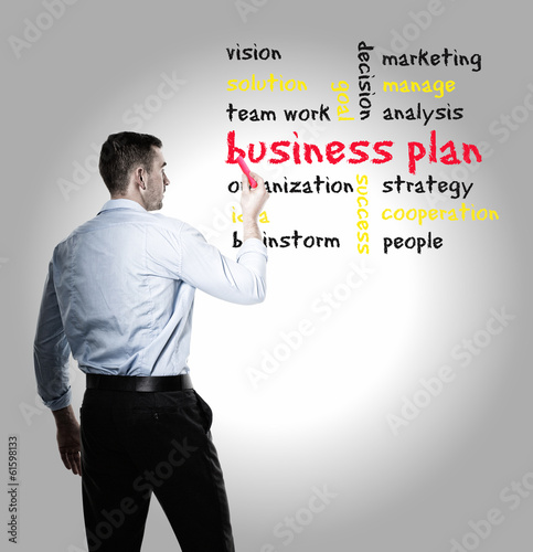 Photo: mann mit businessplan mann mit businessplan