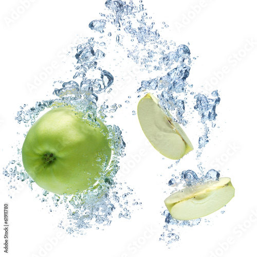 Photo: Green apple in water Green apple in water