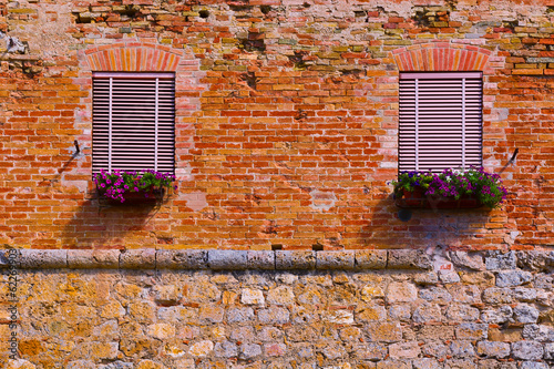 Photo: Windows Windows