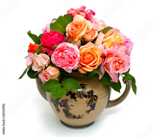 Photo: beautiful garden roses in a tea pot beautiful garden roses in a tea pot