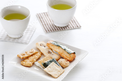 Photo: おせんべい 緑茶 おせんべい 緑茶