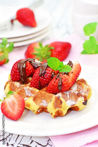 Photo: Waffel mit Erdbeeren Waffel mit Erdbeeren